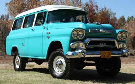 1958_NAPCO_GMC_Suburban.jpg