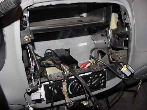 2011 F250 Factory Subwoofer Wiring Diagram from therangerstation.com